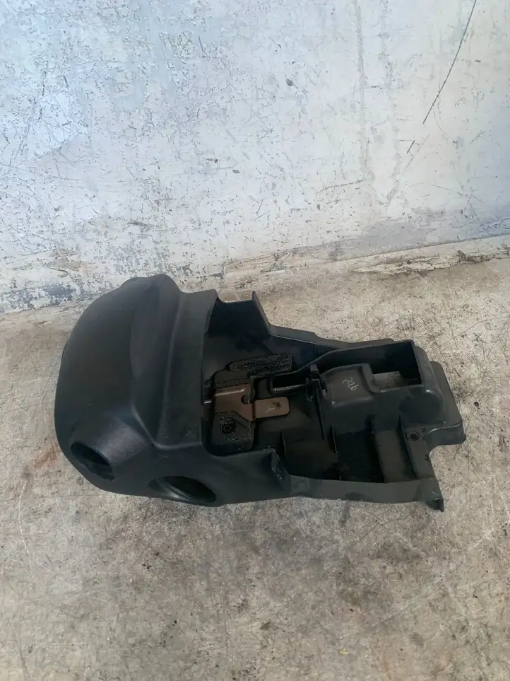 Nissan Juke I F15 (2010 - 2018) 484701ke0a Обшивка рулевой колонки — фото 2
