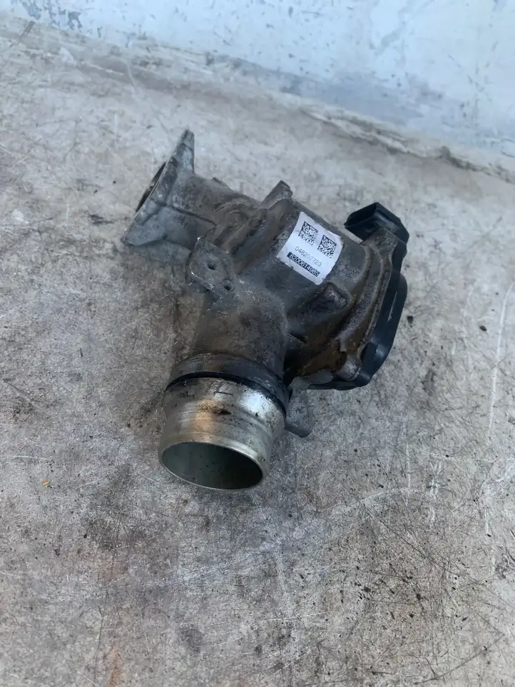Nissan Juke I F15 (2010 - 2018) 047207723 Дроссельная заслонка — фото 1