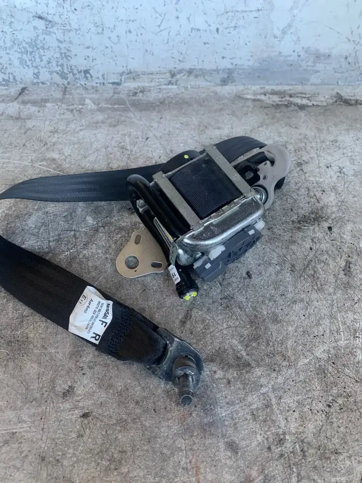 Nissan Juke I F15 (2010 - 2018) 617969800a Передний ремень безопасности — фото 3