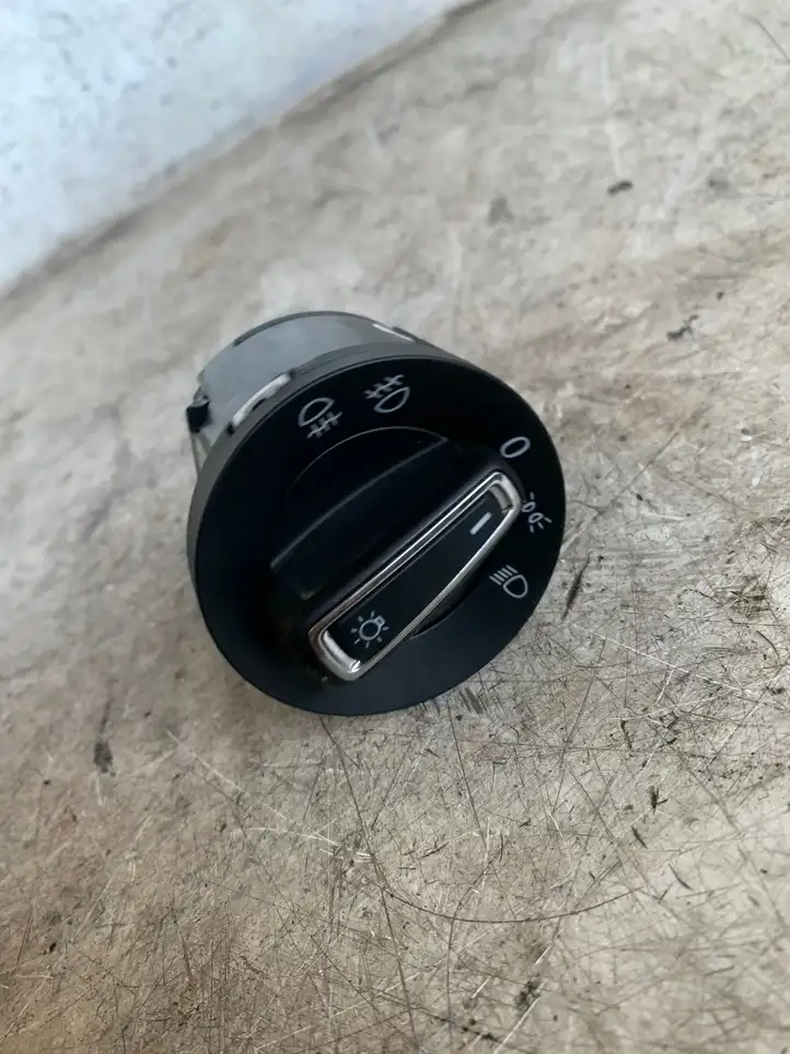 Seat Leon (5F) (2012 - 2019) 5g0941431 Включатель фонарей — фото 1