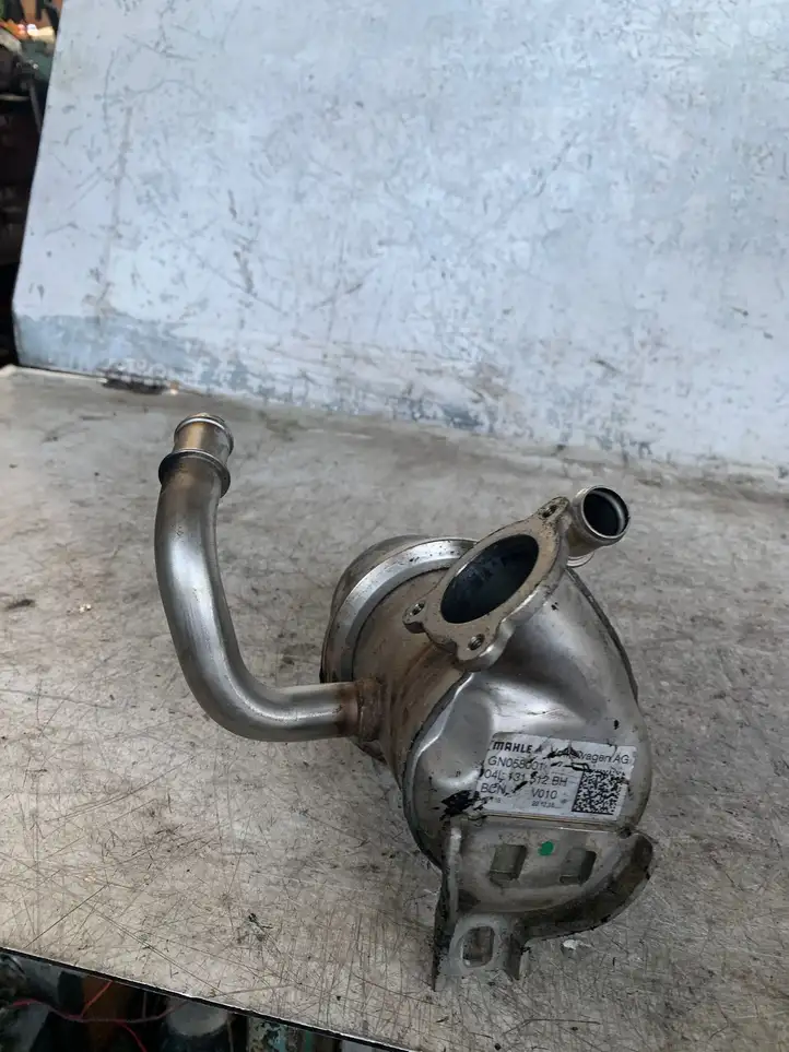 Seat Leon (5F) (2012 - 2019) 04l131512 Охладитель клапана EGR — фото 1
