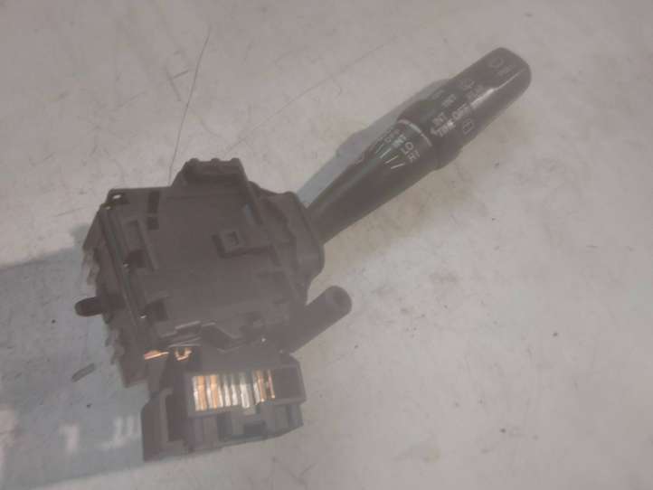 Toyota Avensis T250 (2006 - 2009)  173654 Ручка стеклоочистителей