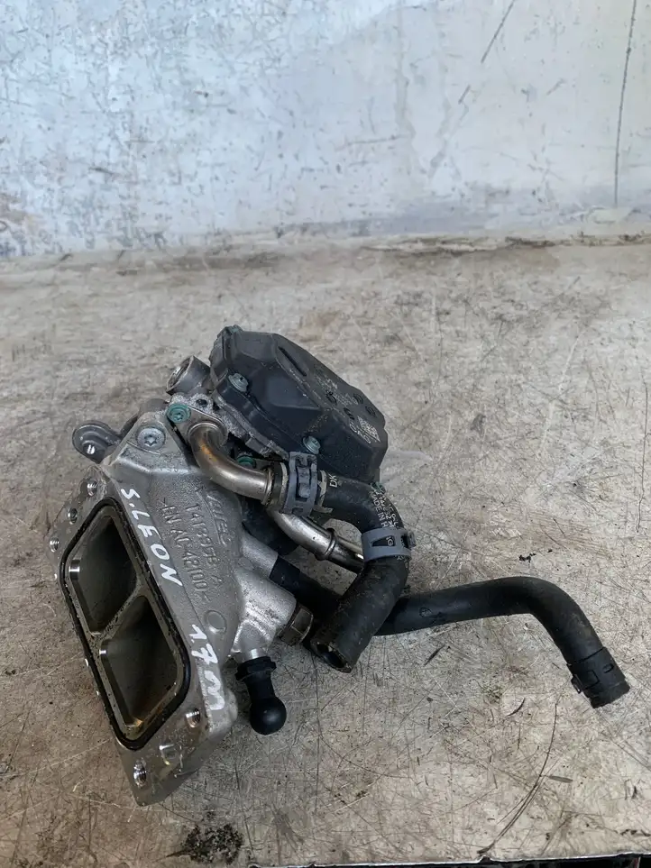 Seat Leon (5F) (2012 - 2019) 04l128063 Дроссельная заслонка — фото 1