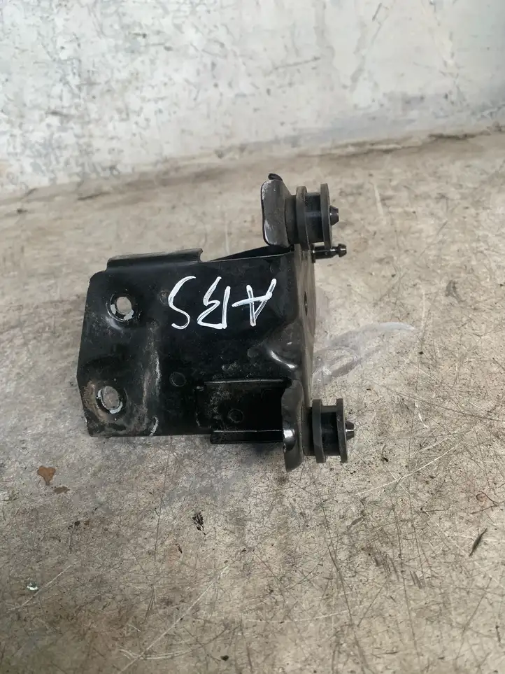 Seat Leon (5F) (2012 - 2019) Кронштейн блока ABS — фото 3
