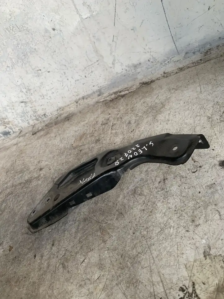 Seat Leon (5F) (2012 - 2019) 5f0806929 Кронштейн панели радиатора — фото 1