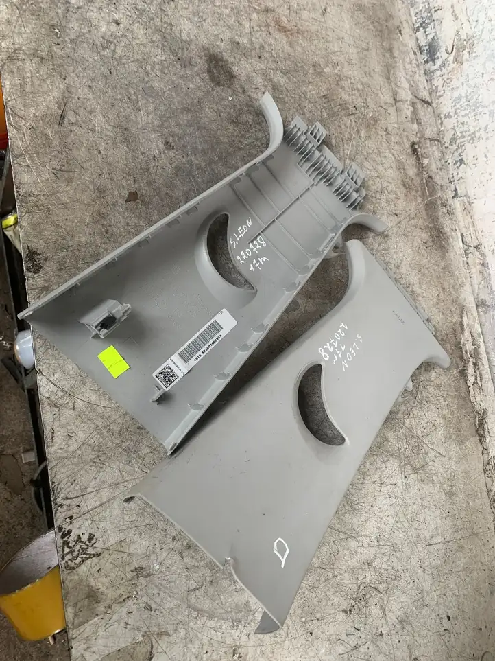 Seat Leon (5F) (2012 - 2019) 5f4867243b Верхняя обшивка стойки B — фото 1