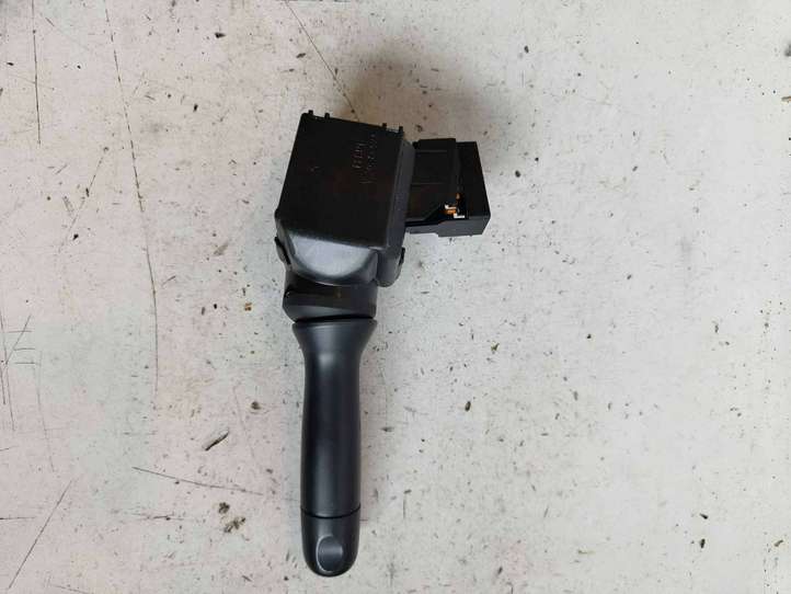 Toyota Aygo (2005 - 2008)  17F003LH Ручка стеклоочистителей