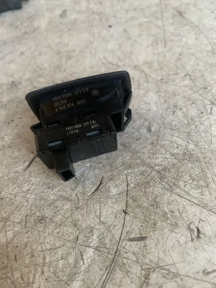 BMW 3 E90 E91 (2005 - 2012) 6945874 Кнопка стеклоподъемников — фото 2