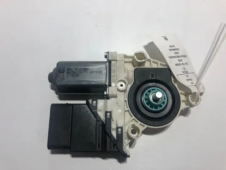 Volkswagen Tiguan (2011 - 2016) 5N0959703F Стеклоподъемник задней двери — фото 3