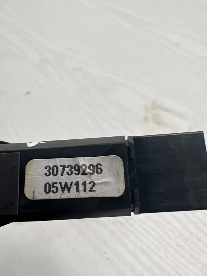 Volvo V50 (2004 - 2008) 30739296 Включатель аварийных фонарей — фото 2