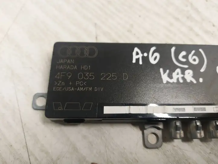 Audi A6 S6 C6 4F (2004 - 2008) 4F9035225D Усилитель антенны — фото 2