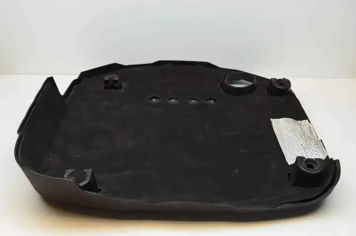 Audi A4 S4 B8 8K (2011 - 2015) 04L103925D Крышка двигателя декоративная — фото 9