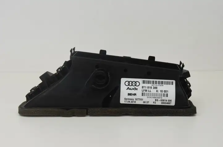 Audi A4 S4 B8 8K (2011 - 2015) 8T1819389 Прочие детали салона — фото 1
