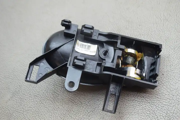 Nissan Juke I F15 (2010 - 2018) 80671BA61A Внутренняя ручка двери — фото 8