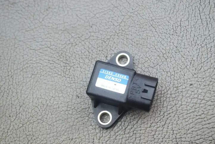 Nissan Juke I F15 (2010 - 2018) 31955EU50B Датчик угла поворота руля — фото 8
