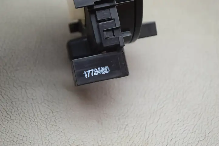 Nissan Juke I F15 (2010 - 2018) 177248D Контактное кольцо SRS — фото 3