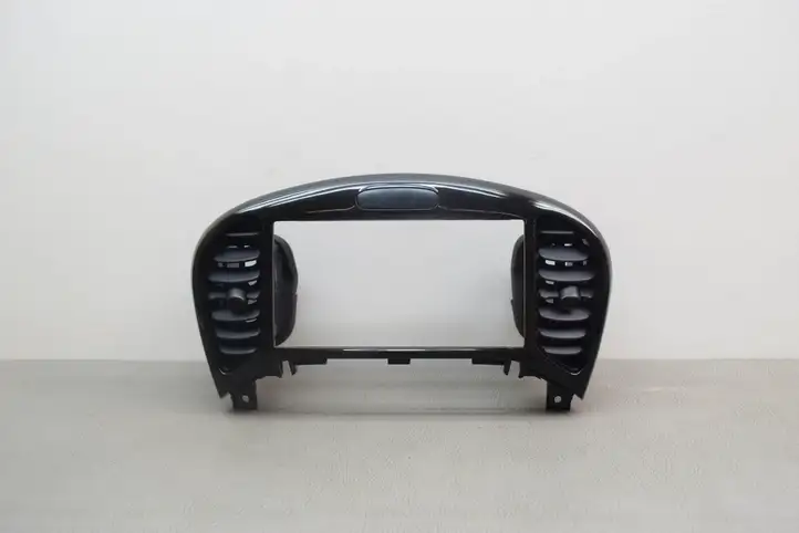 Nissan Juke I F15 (2010 - 2018) 68260BX80A Воздушная решетка панели — фото 1