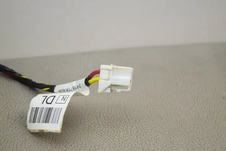 Nissan Juke I F15 (2010 - 2018) 241671KA0A Прочая электропроводка — фото 2