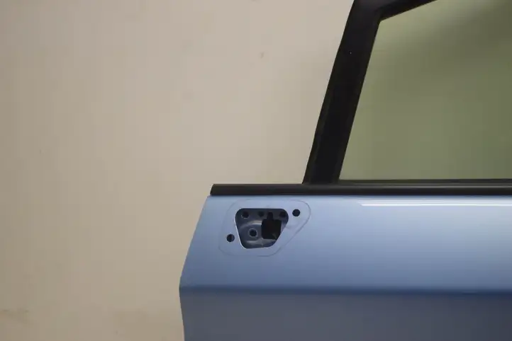 Toyota Prius (XW30) (2009 - 2015) Дверь — фото 3