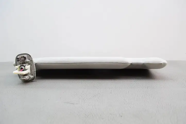 Toyota Prius (XW30) (2009 - 2015) Солнцезащитный козырек — фото 4