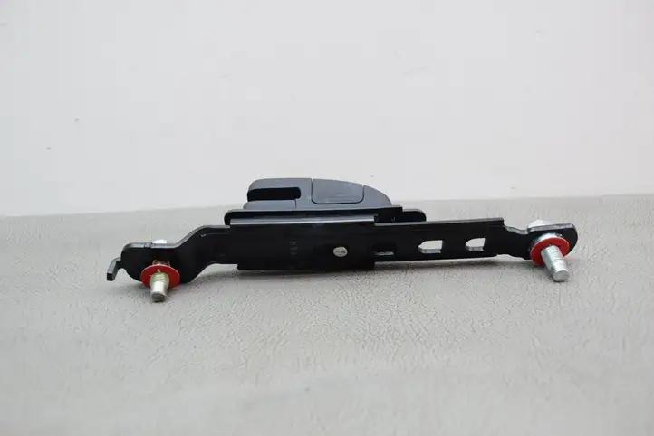 Nissan Juke I F15 (2010 - 2018) 63020B Электродвигатель регулировки ремня безопасности — фото 3