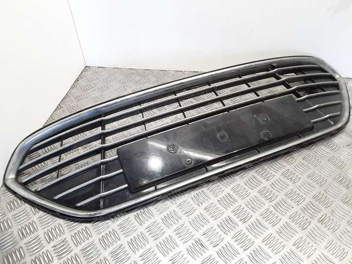 Ford Mondeo MK IV (2007 - 2014)  BS7917B968A Передняя решётка