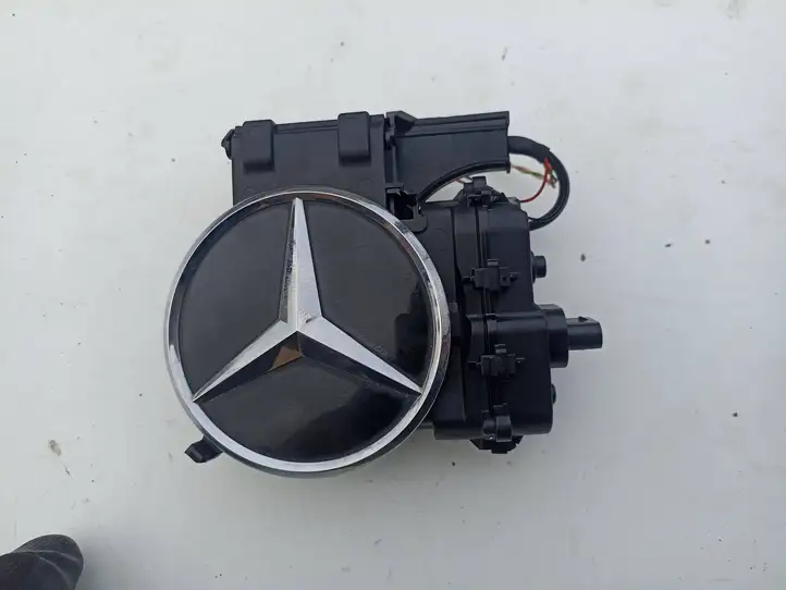 Mercedes-Benz C W205 (2014 - 2021) PN205750902 Видеокамера заднего вида — фото 1