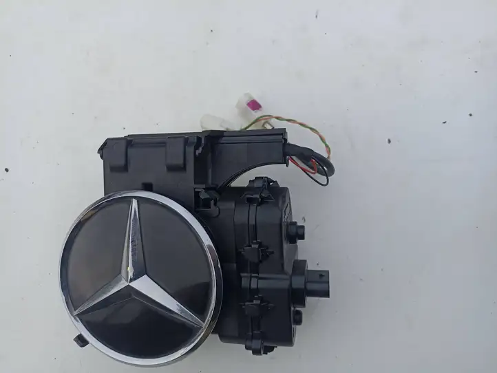 Mercedes-Benz C W205 (2014 - 2021) PN205750902 Видеокамера заднего вида — фото 2