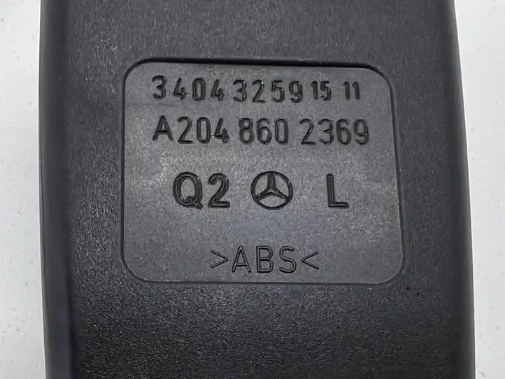 Mercedes-Benz C W204 (2007 - 2014) A2048602369 Замок переднего ремня — фото 5