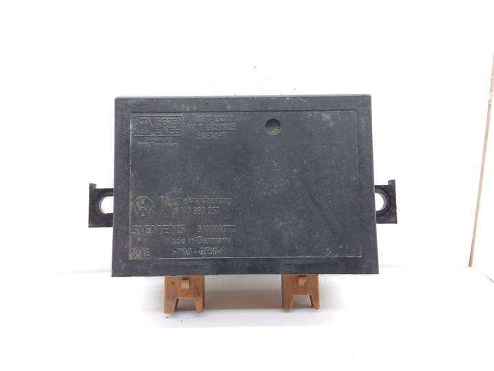Volkswagen Polo (1994 - 2001)  6N0953257 Блок управления иммобилайзера