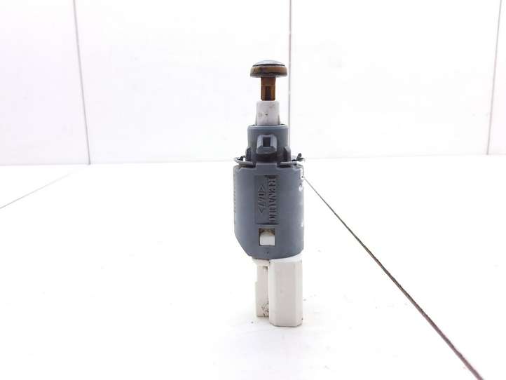 Renault Megane II (2002 - 2005)  8200168238B Датчик тормозной педали