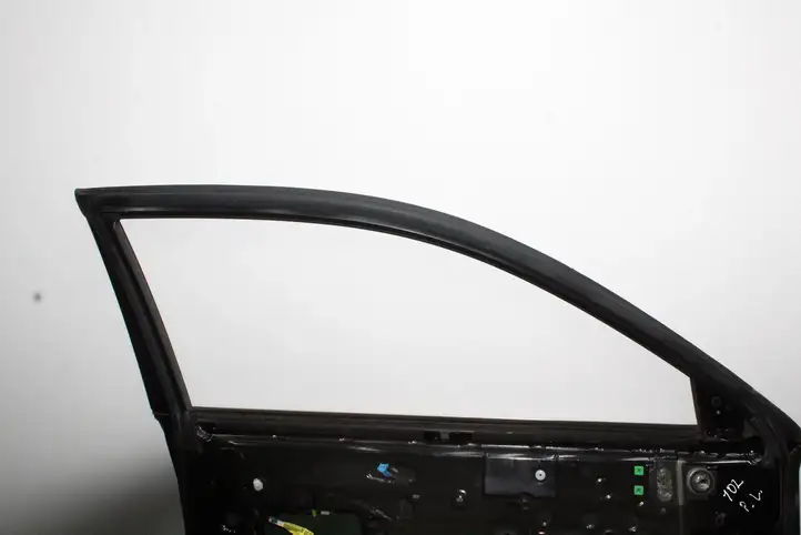 Lexus CT 200H (2013 - 2017) Дверь — фото 2