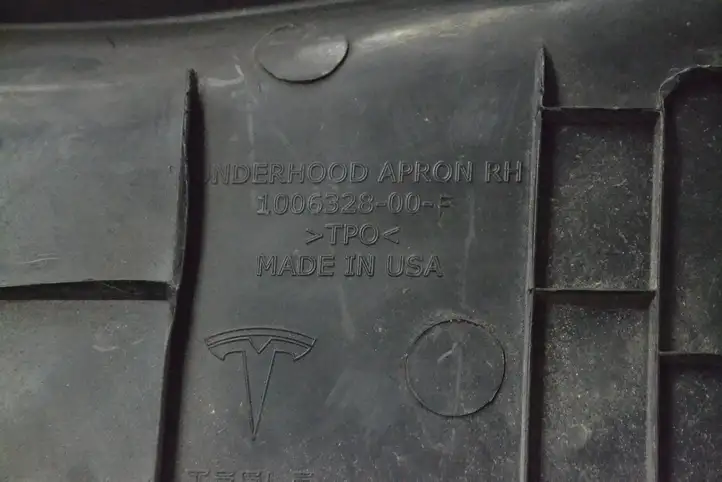 Tesla Model S (2016 - 2021) 100632800F Прочие детали моторного отсека — фото 5