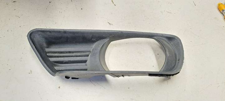 Toyota Camry (2006 - 2011)  TY99071CAR Декоративная решётка противотуманной фары