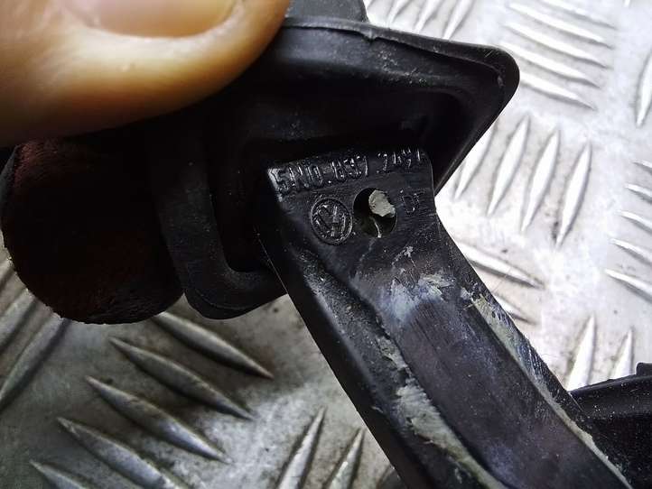 Volkswagen Tiguan (2007 - 2011)  5N0839249A Ограничитель открывания задней двери