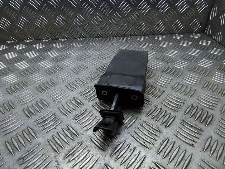 Volkswagen Tiguan (2007 - 2011)  5N0839249A Ограничитель открывания задней двери