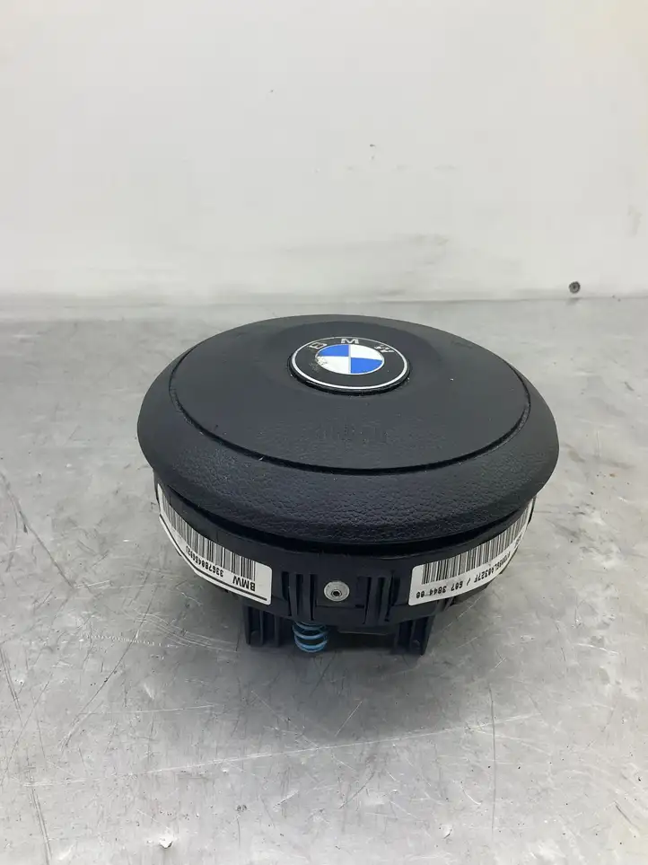 BMW 5 E60 E61 (2004 - 2010) 607384400 Подушка безопасности руля — фото 2