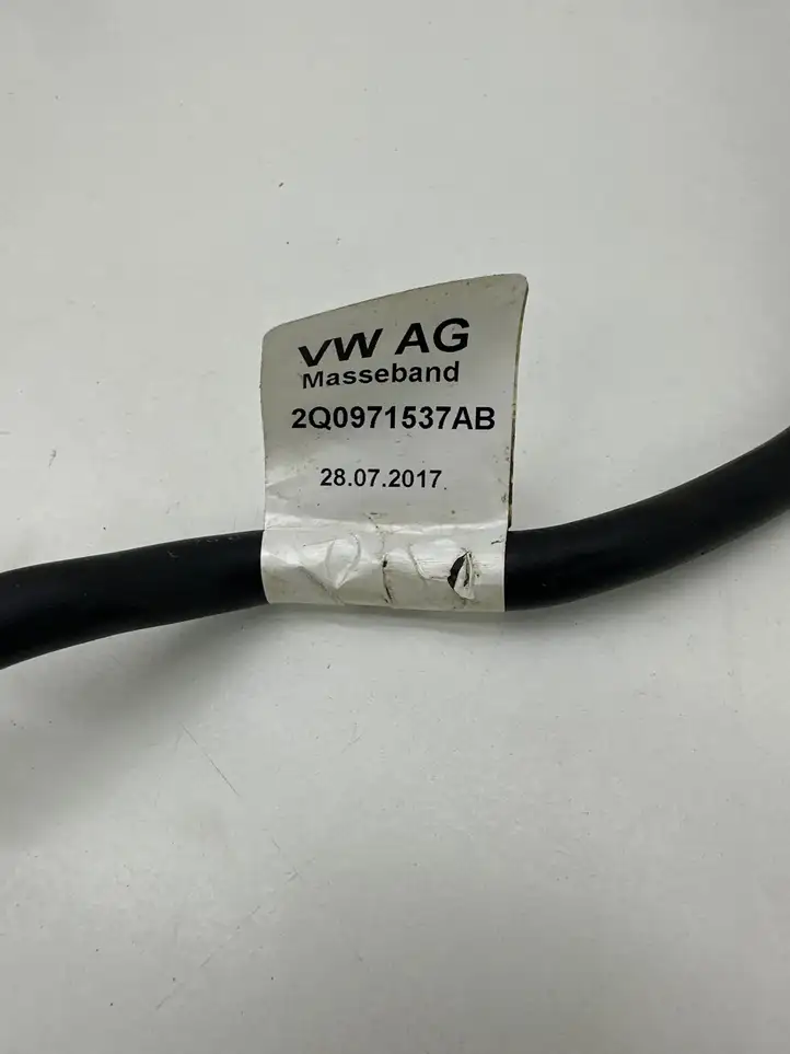Volkswagen T-Cross (2017 - ) 2Q0971537AB Минусовой провод аккумулятора — фото 3