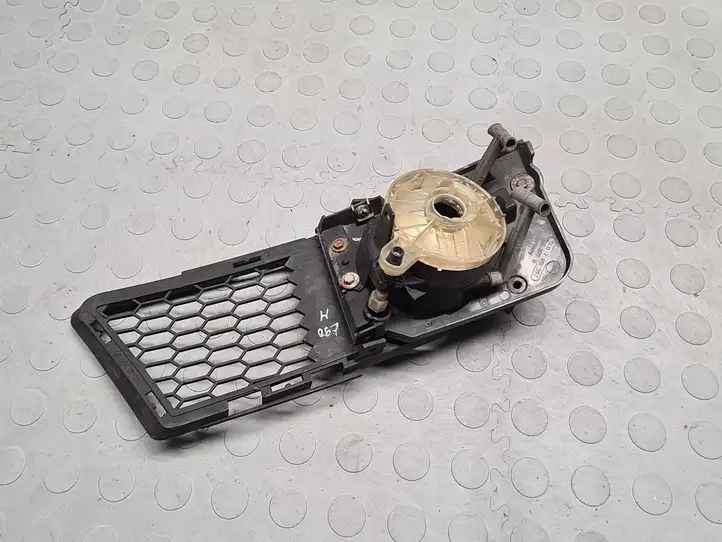BMW 3 E90 E91 (2005 - 2012) 7891395 Решетка противотуманной фары — фото 6