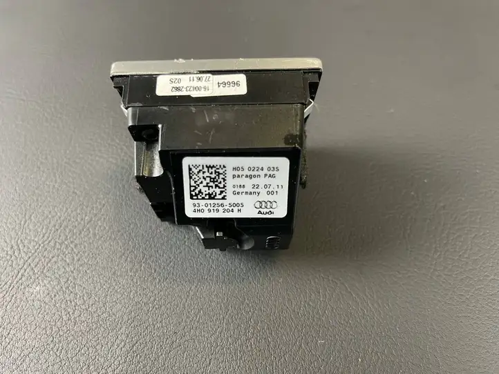 Audi A8 S8 D4 4H (2010 - 2014) H050224035 Часы — фото 4