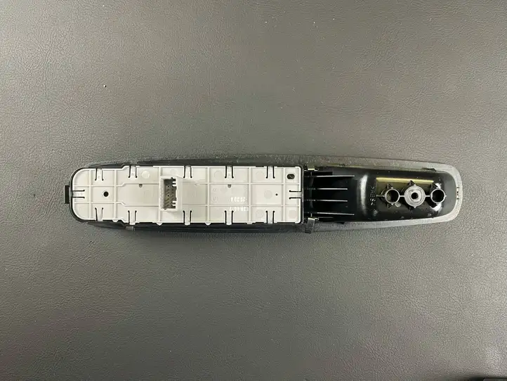 Renault Scenic III - Grand scenic III (2009 - 2016) 809610017R Блок кнопок стеклоподъемников — фото 2
