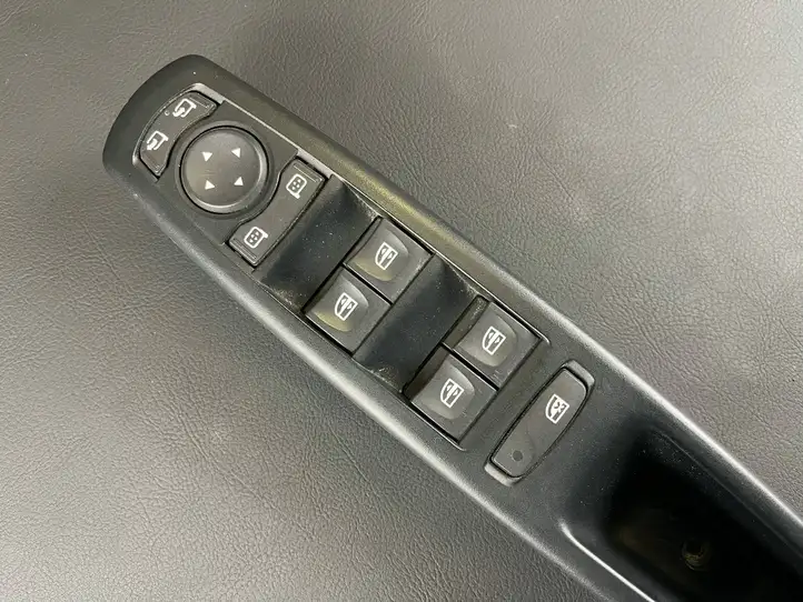 Renault Scenic III - Grand scenic III (2009 - 2016) 809610017R Блок кнопок стеклоподъемников — фото 4