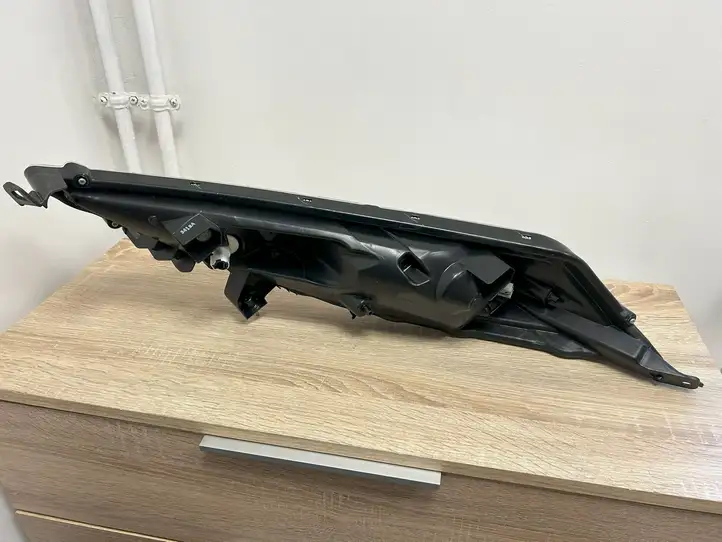 Nissan Juke I F15 (2010 - 2018) 261201KM0B Указатель поворота передний — фото 2