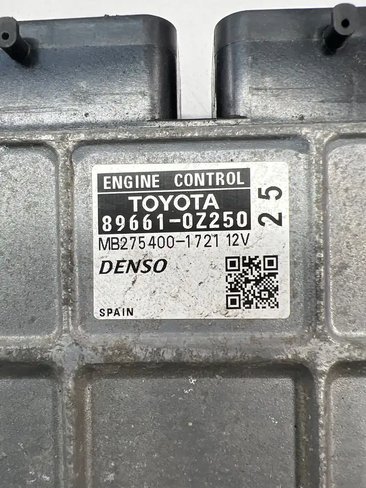 Toyota Auris 150 (2006 - 2012) 896610Z250 Блок управления двигателем (ЭБУ) — фото 4