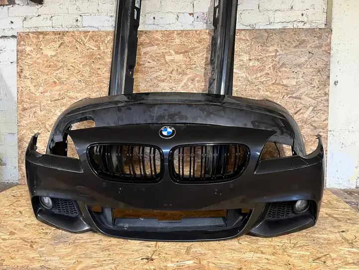 BMW 5 F10 F11 (2009 - 2016) Комплект переднего бампера — фото 3