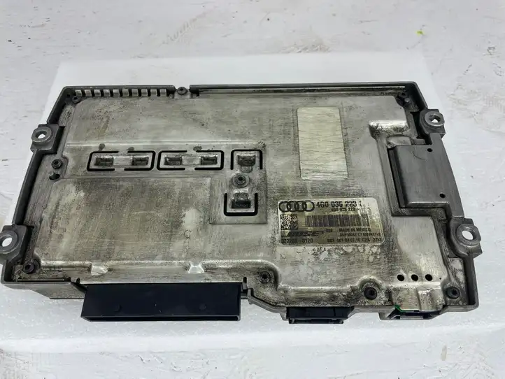 Audi A8 S8 D4 4H (2013 - 2017) 4G0035223D Усилитель звука — фото 3