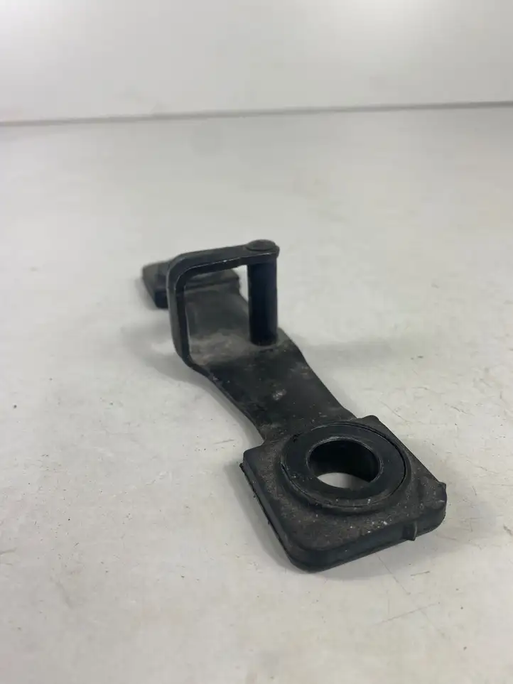 Seat Leon (5F) (2012 - 2019) 8V0827507D Петля замка багажной двери — фото 3