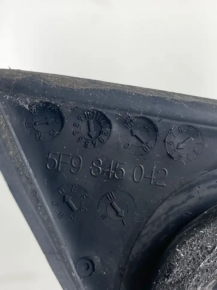 Seat Leon (5F) (2012 - 2019) 5F9845042 Заднее боковое стекло — фото 8