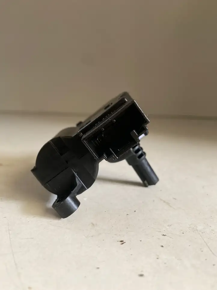 Seat Leon (5F) (2012 - 2019) 5Q0907511H Двигатель задвижки потока воздуха — фото 3