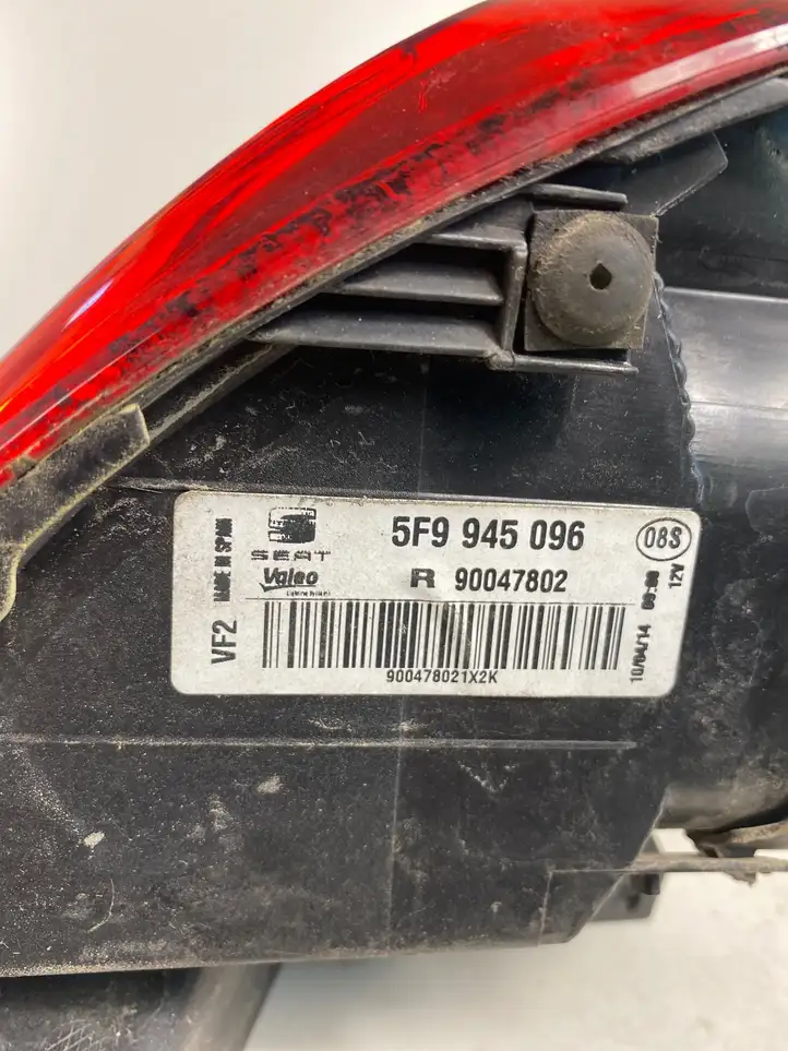 Seat Leon (5F) (2012 - 2019) 5F9945096 Задний фонарь в кузове — фото 3